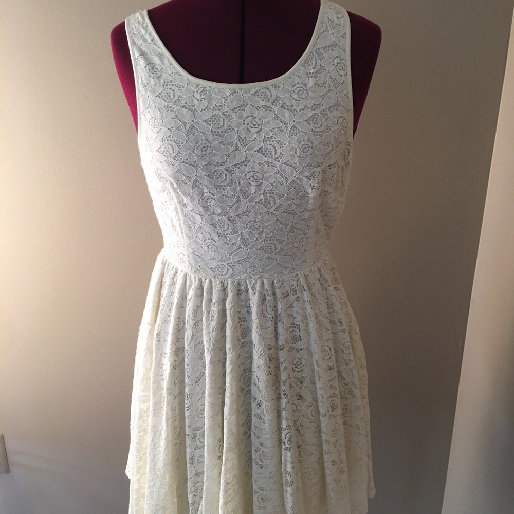 White lace dress